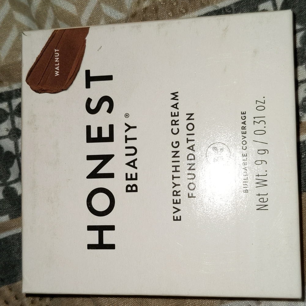 Honest Beauty everything  foundation
